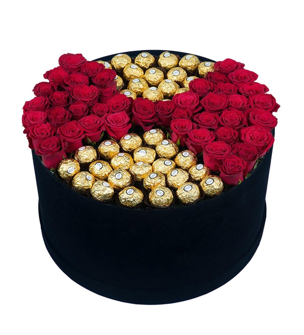 Kırmızı Mega Kutuda Beyaz Güller Çikolatalar ve Ayıcıklar