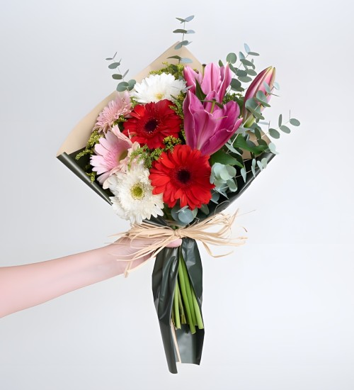 Yeşil Lilyum Çiçek Buketi Yeşil Lilyum Çiçek Buketi